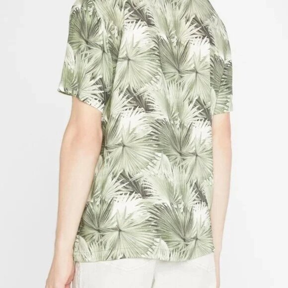 Onia Vacation Shirt in Jungle Palm Green - Picture 5 of 6